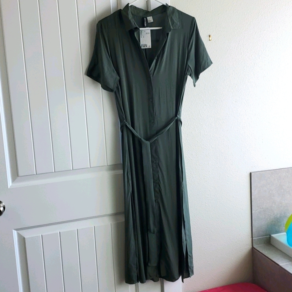 Green H&M dress